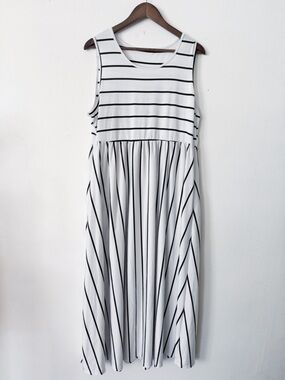 SHEIN White and Black Striped Sleeveless Midi Dress XXL